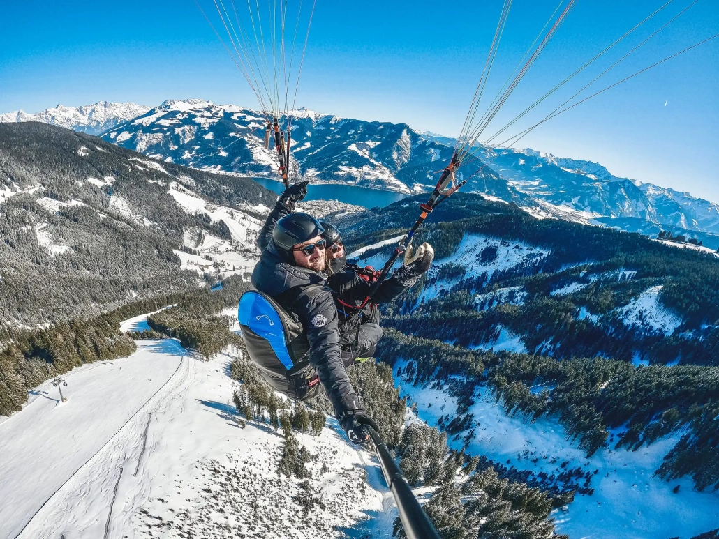 Tandem Paragliding Zell am See im Winter bei Schnee